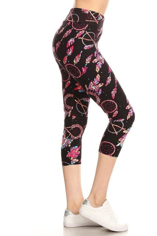 Yoga Style Banded Lined Dreamcatchers Printed Knit Capri